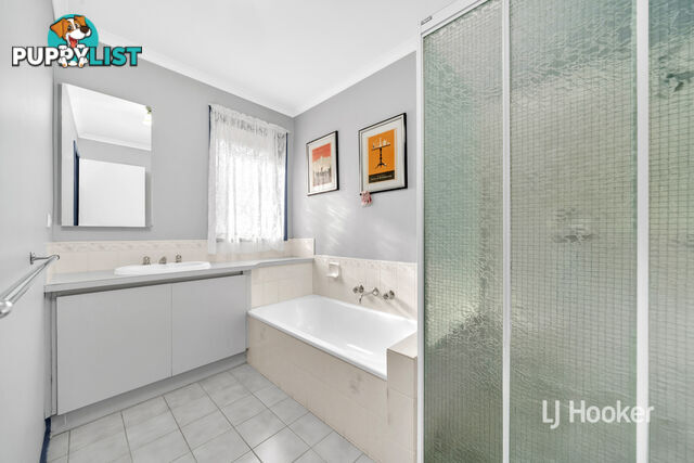 72 Canonbury Circle SEABROOK VIC 3028