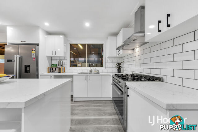 17 Kingsley Avenue POINT COOK VIC 3030