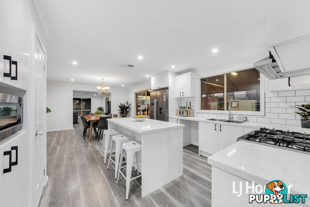 17 Kingsley Avenue POINT COOK VIC 3030