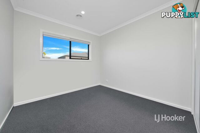 9 Farmingdale Street MANOR LAKES VIC 3024