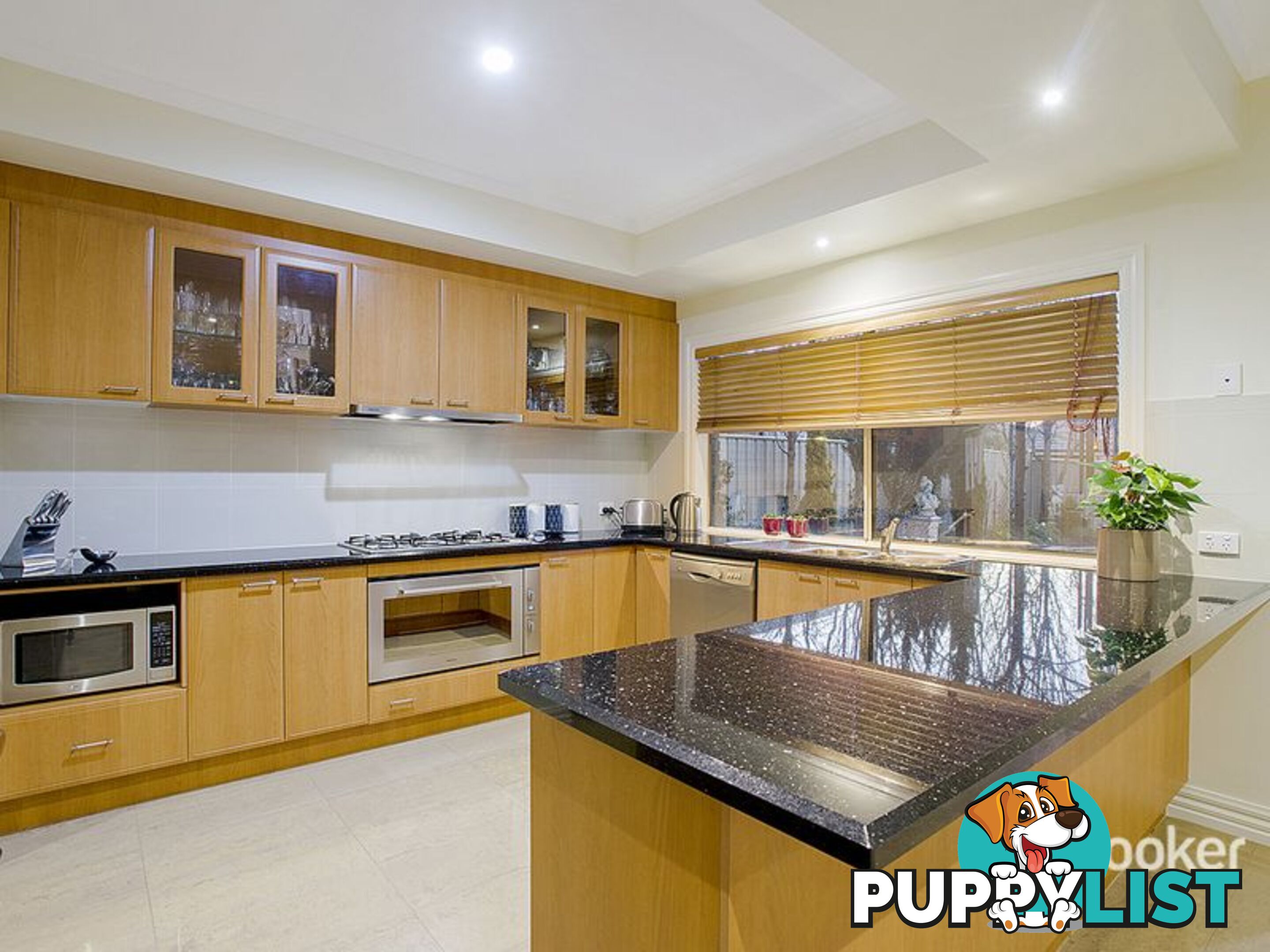 16 Lennon Boulevard POINT COOK VIC 3030