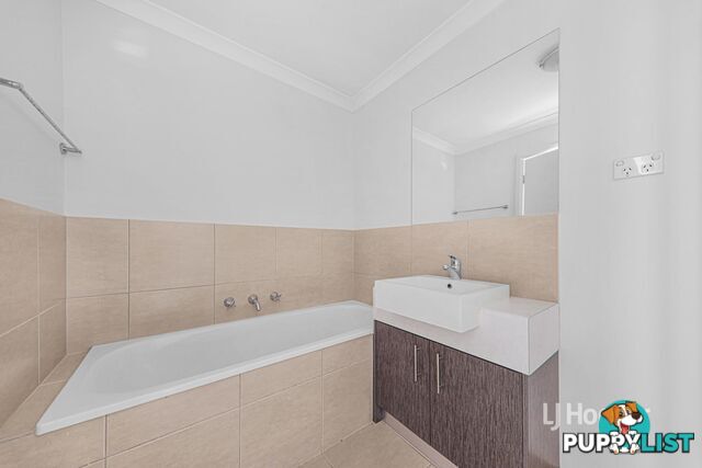 10 Annecy Lane PAKENHAM VIC 3810