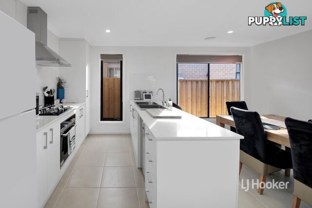 5 Zohan Street DEANSIDE VIC 3336