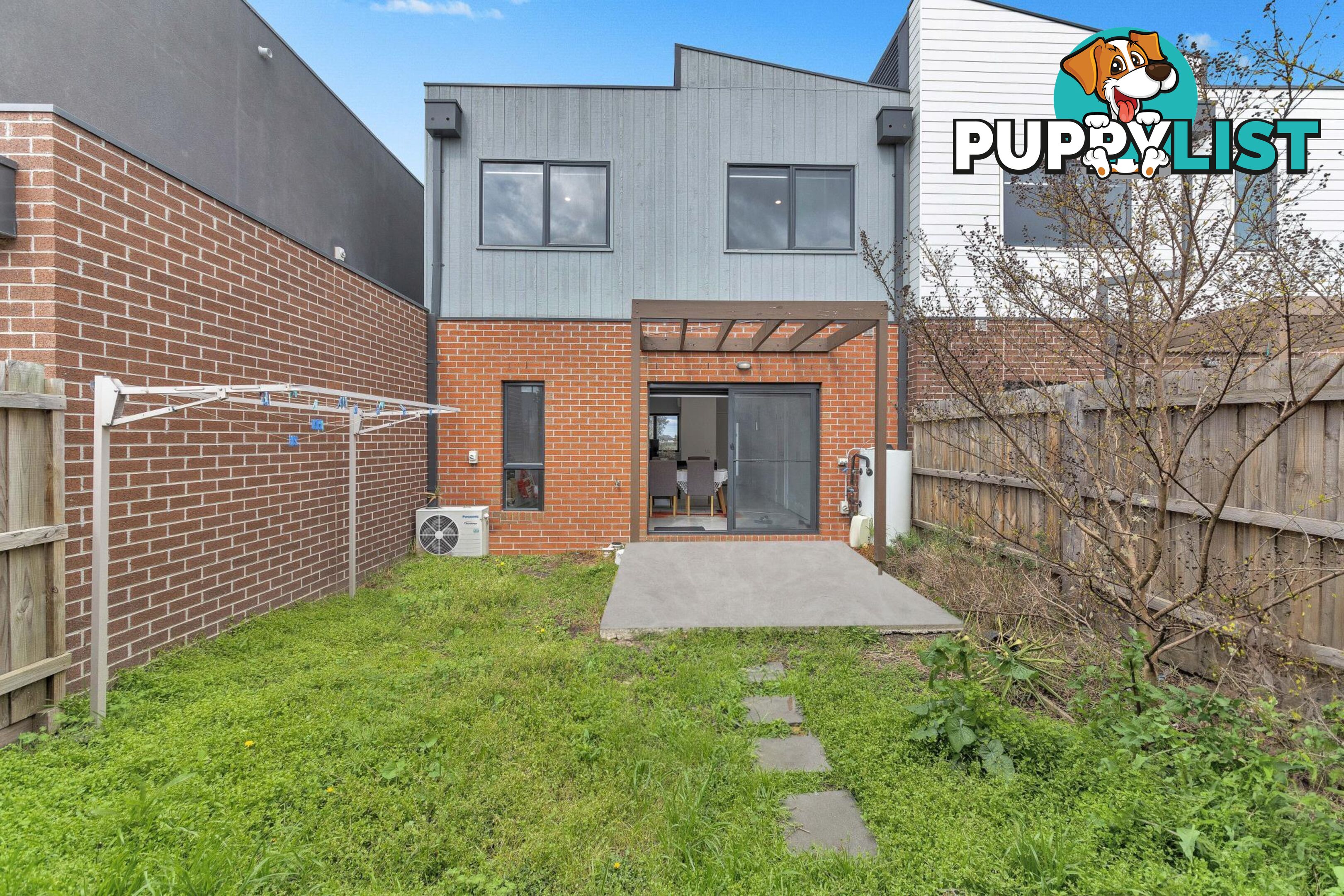 2/205 James Mirams Drive ROXBURGH PARK VIC 3064