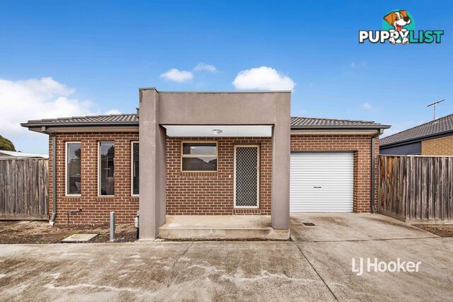 10/37-39 Valencia Circuit CRANBOURNE VIC 3977