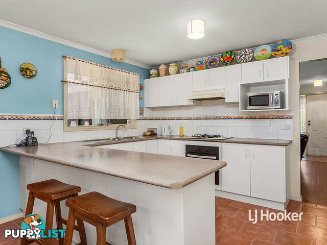 17 Seaside Close SEABROOK VIC 3028