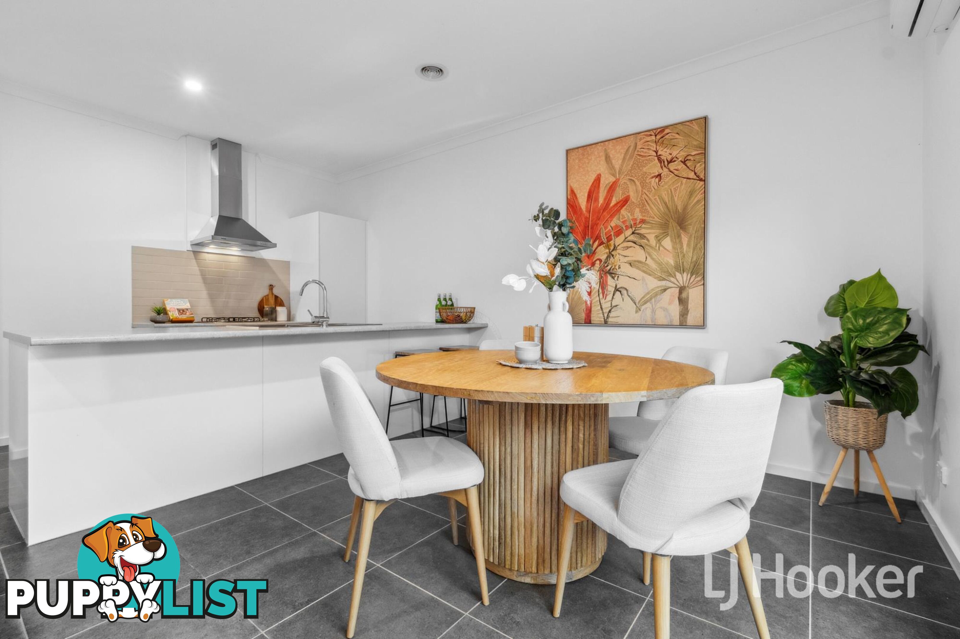 13 Papaya Walk MANOR LAKES VIC 3024
