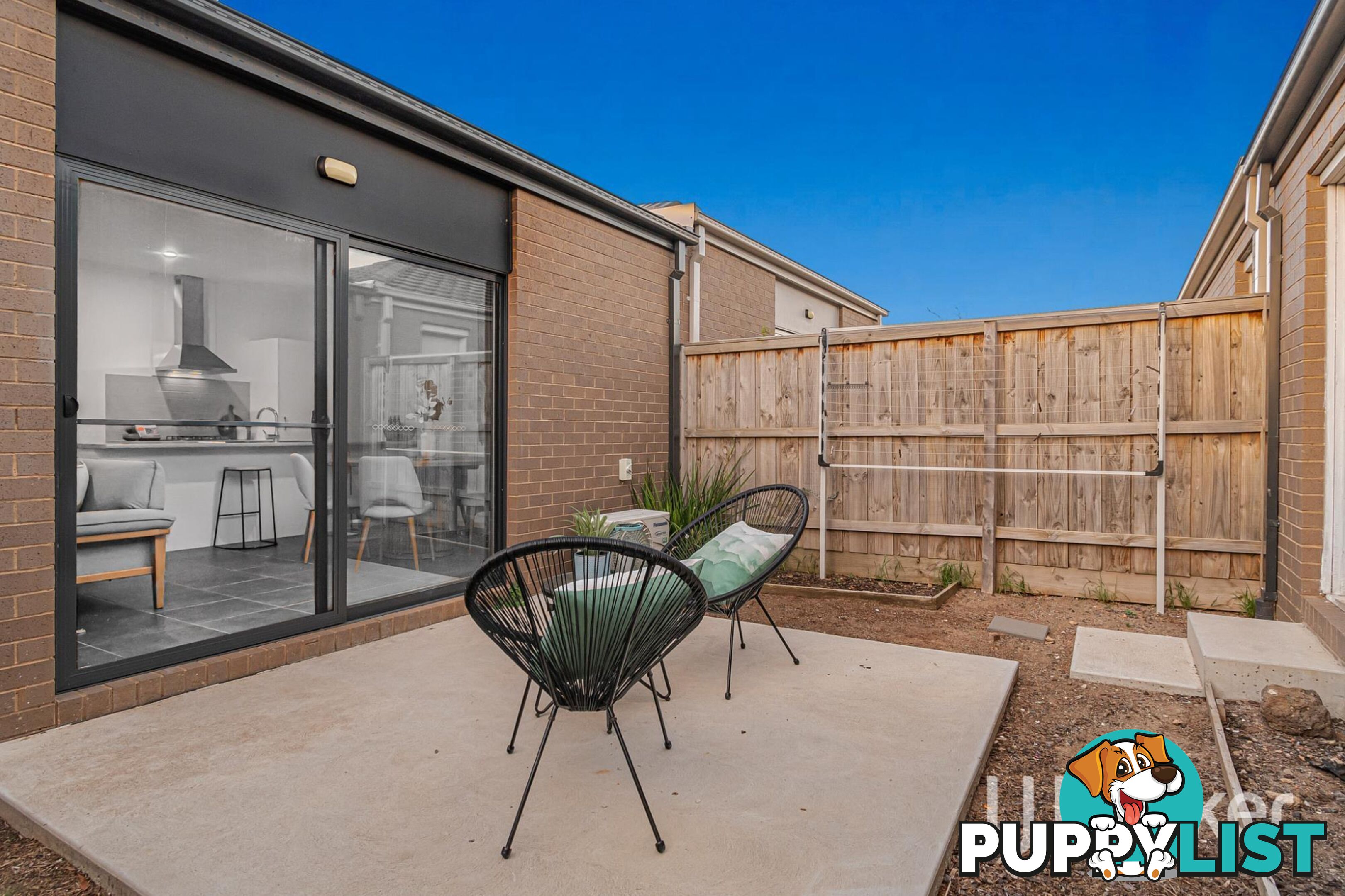 13 Papaya Walk MANOR LAKES VIC 3024
