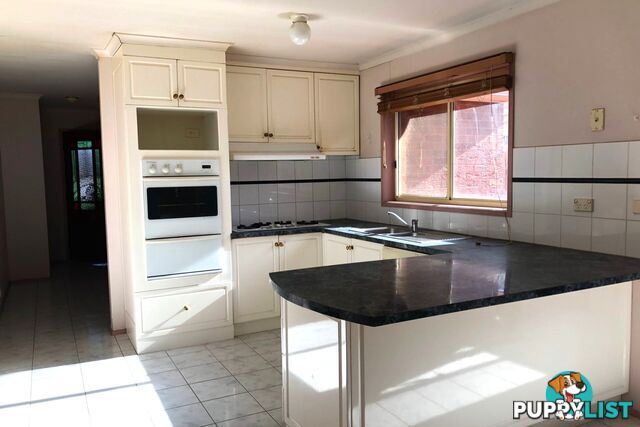 8 Haigh Court ALTONA MEADOWS VIC 3028