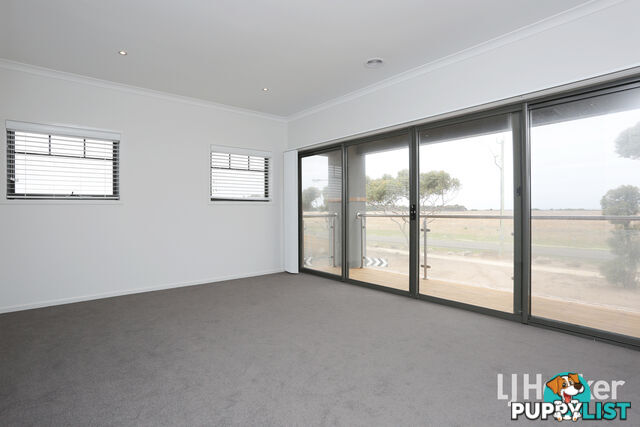 45 Beachside Crescent POINT COOK VIC 3030