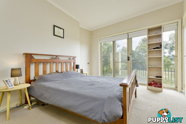 1/2 Lakeside Drive SANCTUARY LAKES VIC 3030