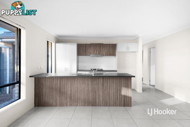 21 Michael Place POINT COOK VIC 3030