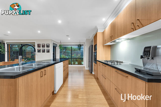 18 Watermark Way POINT COOK VIC 3030