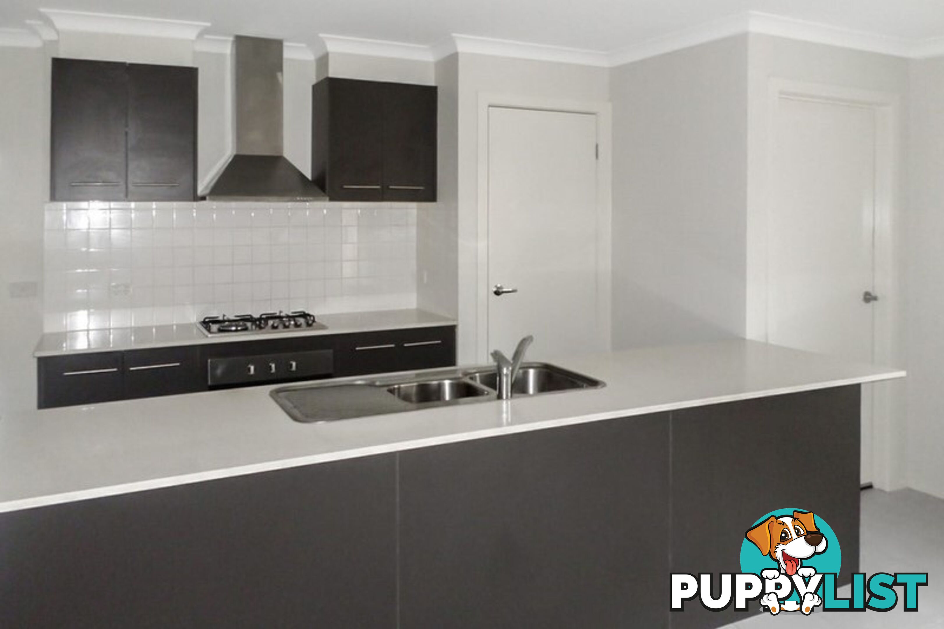 76 Fongeo Drive POINT COOK VIC 3030