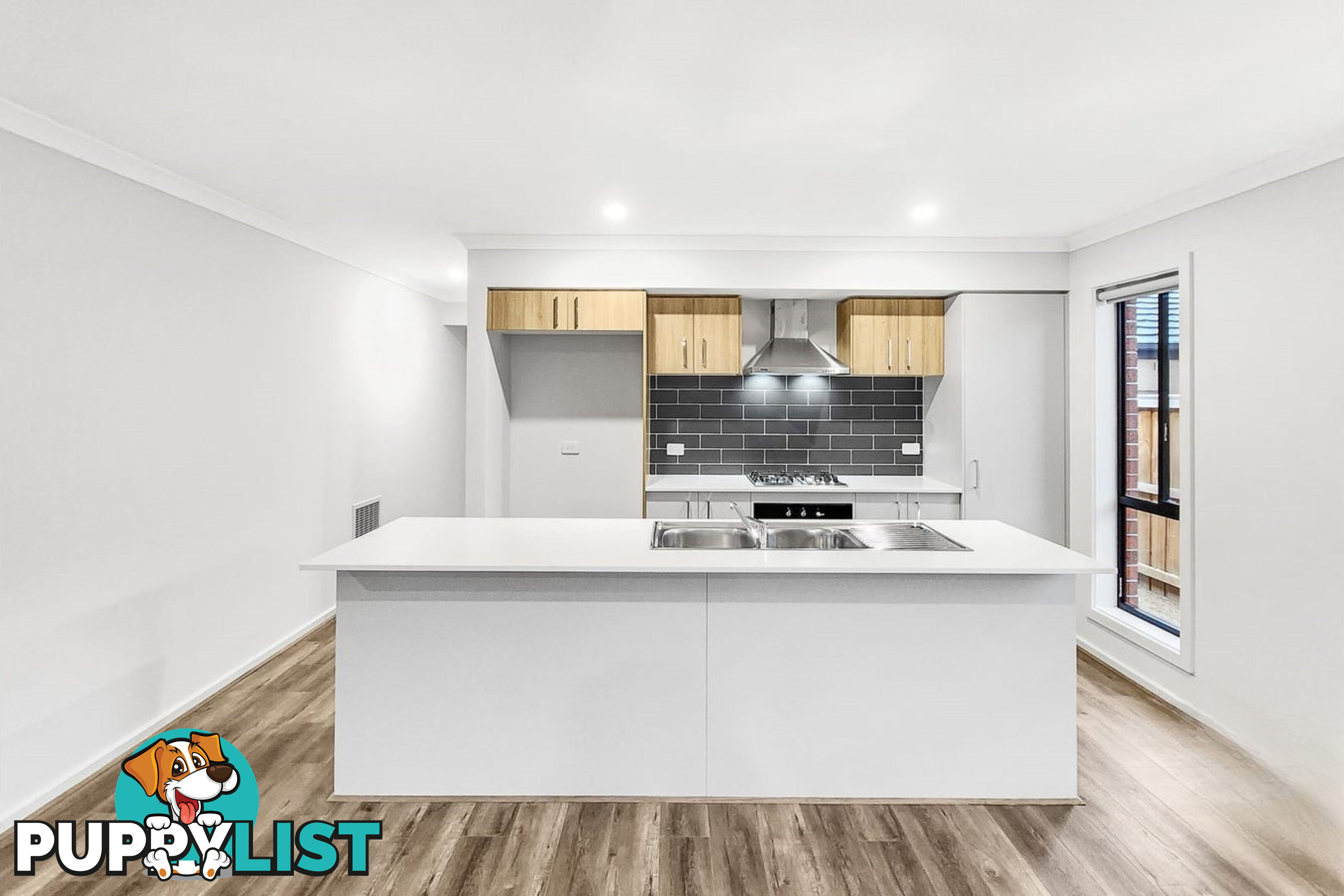 16 Corinth Street MANOR LAKES VIC 3024