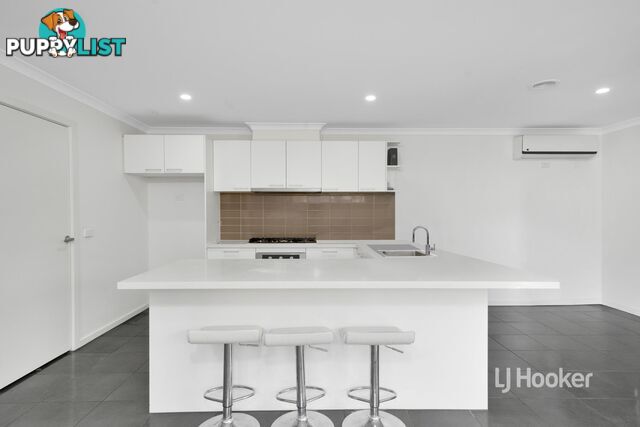 8 Mingay Close TRUGANINA VIC 3029
