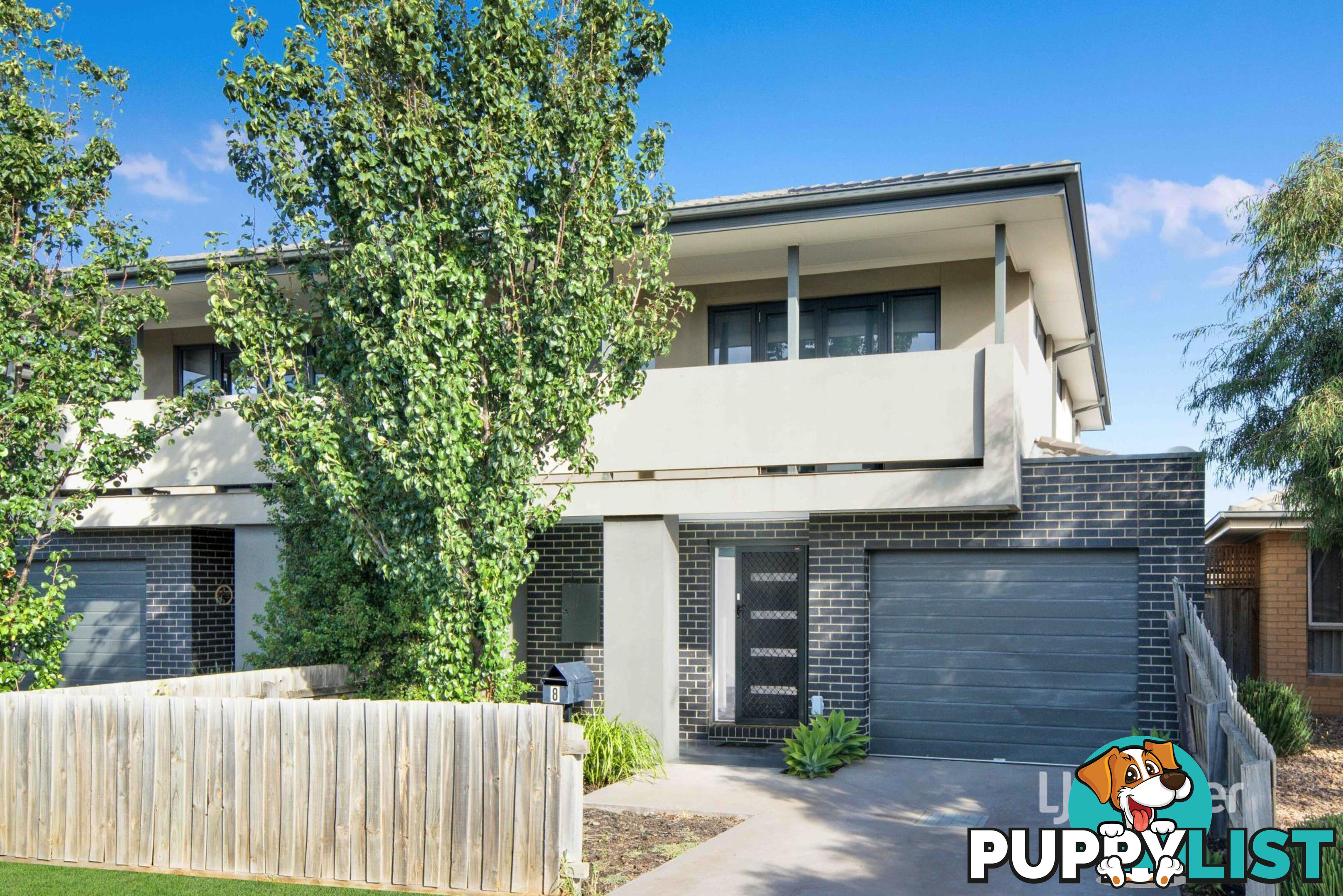 8 Mingay Close TRUGANINA VIC 3029