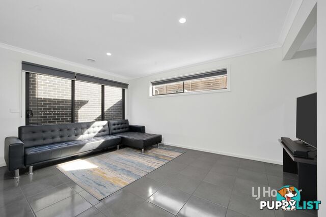 8 Mingay Close TRUGANINA VIC 3029