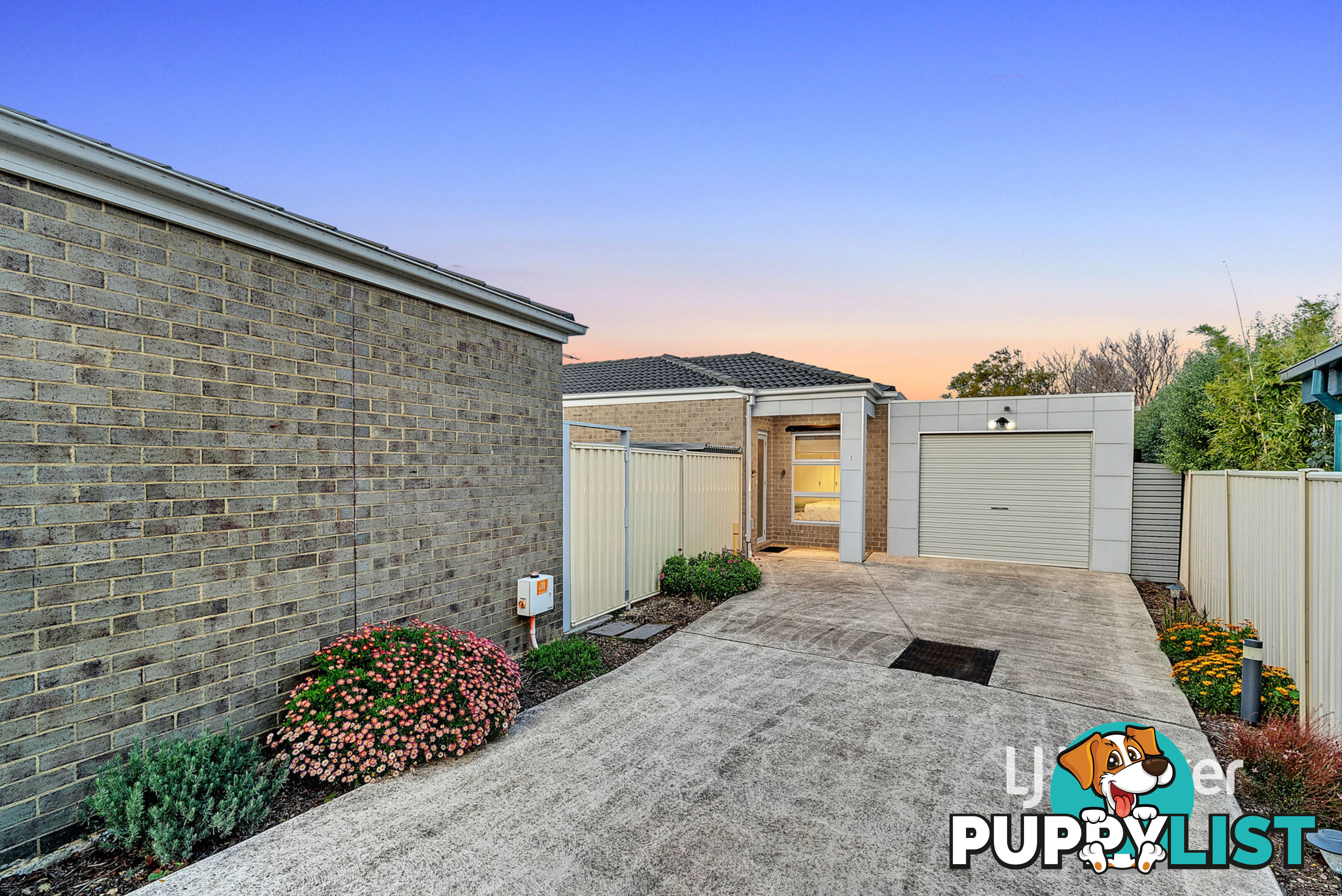 3/8 Marseilles Way POINT COOK VIC 3030