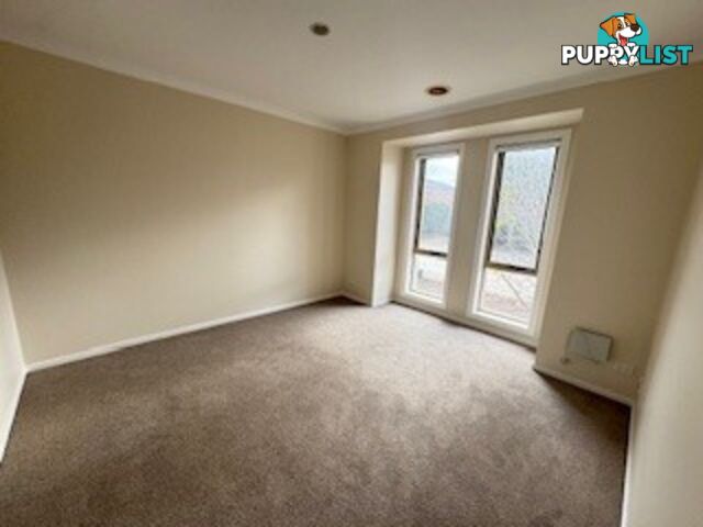 24/15a Hooker Road WERRIBEE VIC 3030