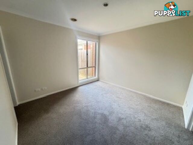 24/15a Hooker Road WERRIBEE VIC 3030