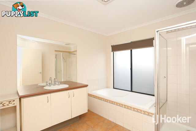 17 Dorrington Street POINT COOK VIC 3030