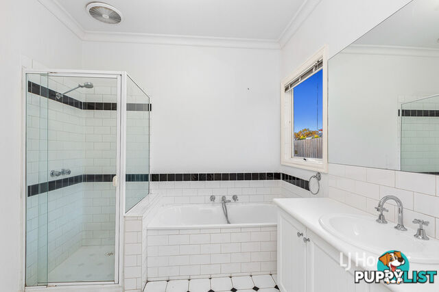 24 Neptune Drive POINT COOK VIC 3030