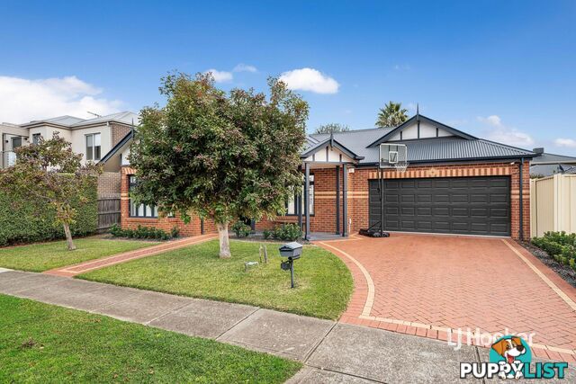 17 Creswick Drive POINT COOK VIC 3030