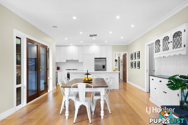 17 Creswick Drive POINT COOK VIC 3030