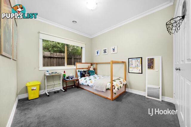 17 Creswick Drive POINT COOK VIC 3030