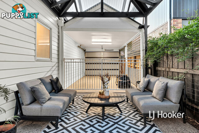 6 Dorrington Street POINT COOK VIC 3030