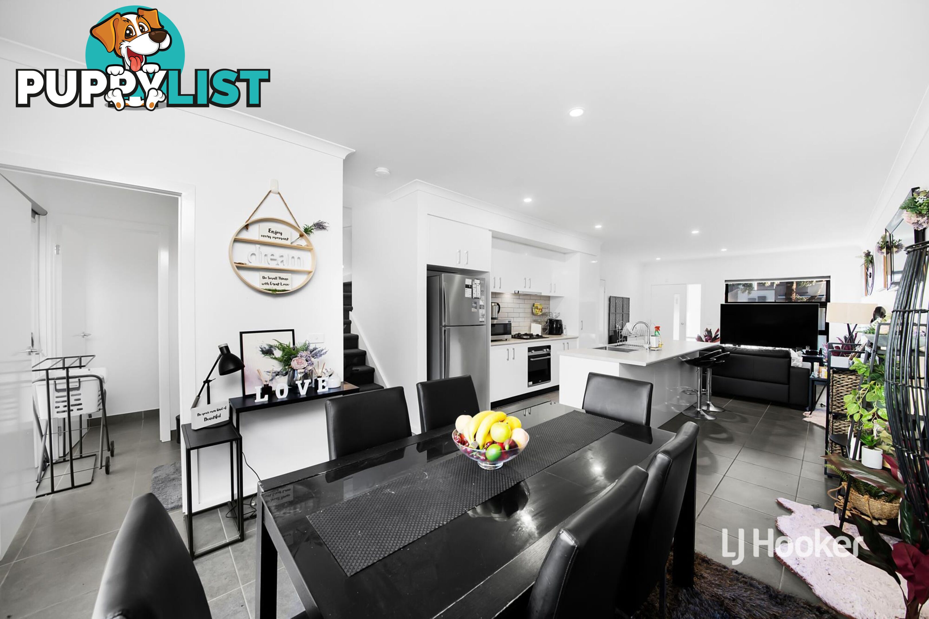 40 Astley Drive STRATHTULLOH VIC 3338