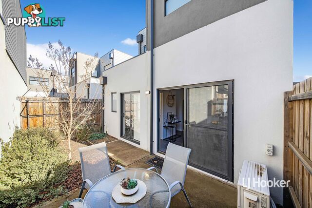 40 Astley Drive STRATHTULLOH VIC 3338
