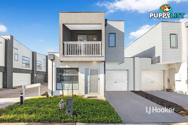 40 Astley Drive STRATHTULLOH VIC 3338