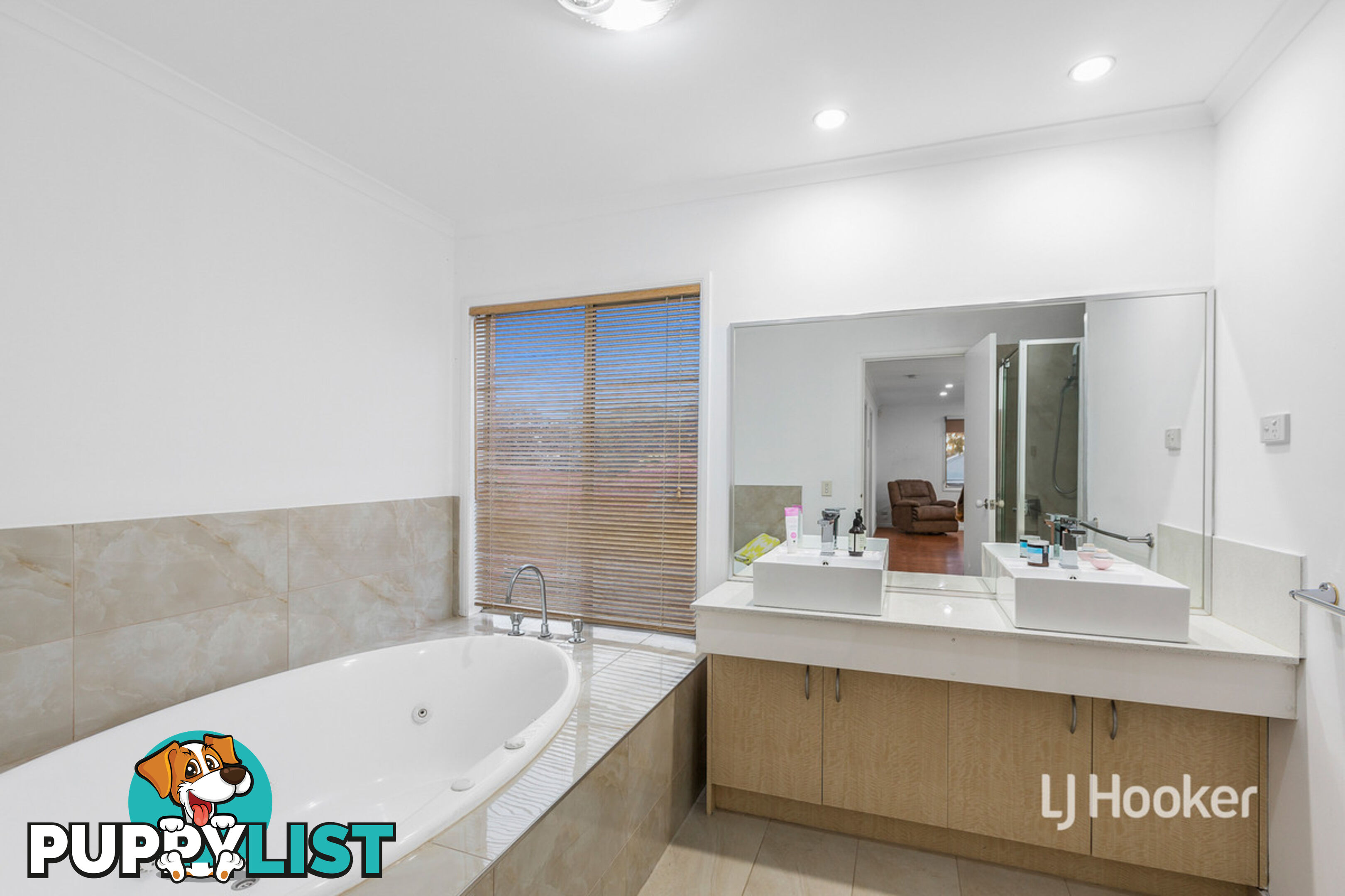 14 Neptune Drive POINT COOK VIC 3030