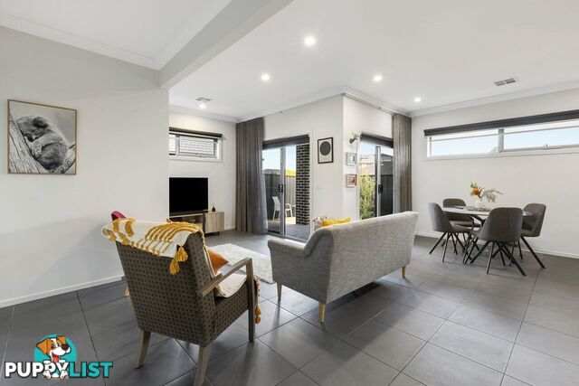 31 Namadgi Crescent TRUGANINA VIC 3029