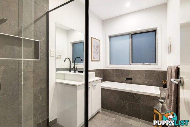 31 Namadgi Crescent TRUGANINA VIC 3029
