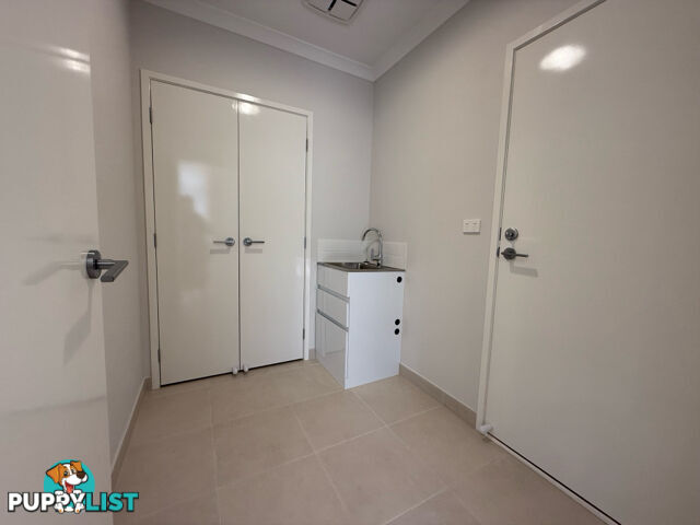 11 Xenia Street MANOR LAKES VIC 3024