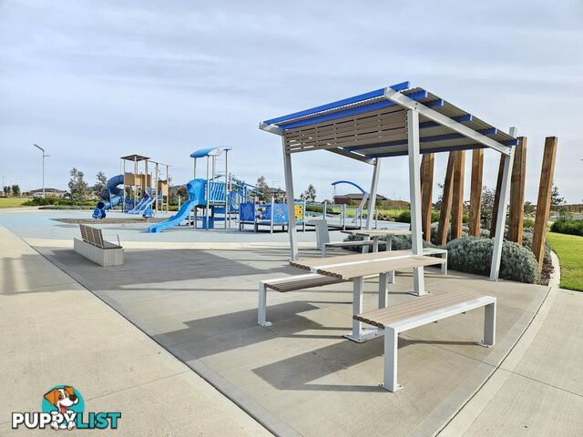 11 Xenia Street MANOR LAKES VIC 3024