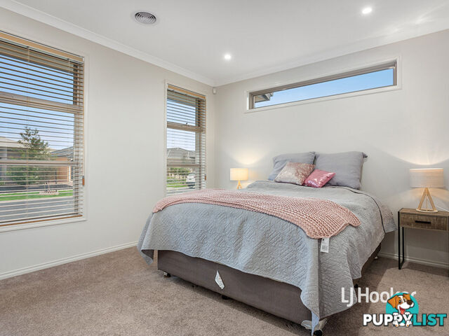 15 Statesman Way POINT COOK VIC 3030