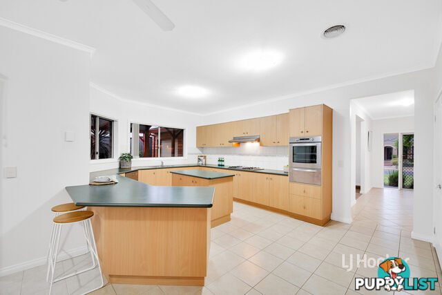 7 Winton Grange POINT COOK VIC 3030