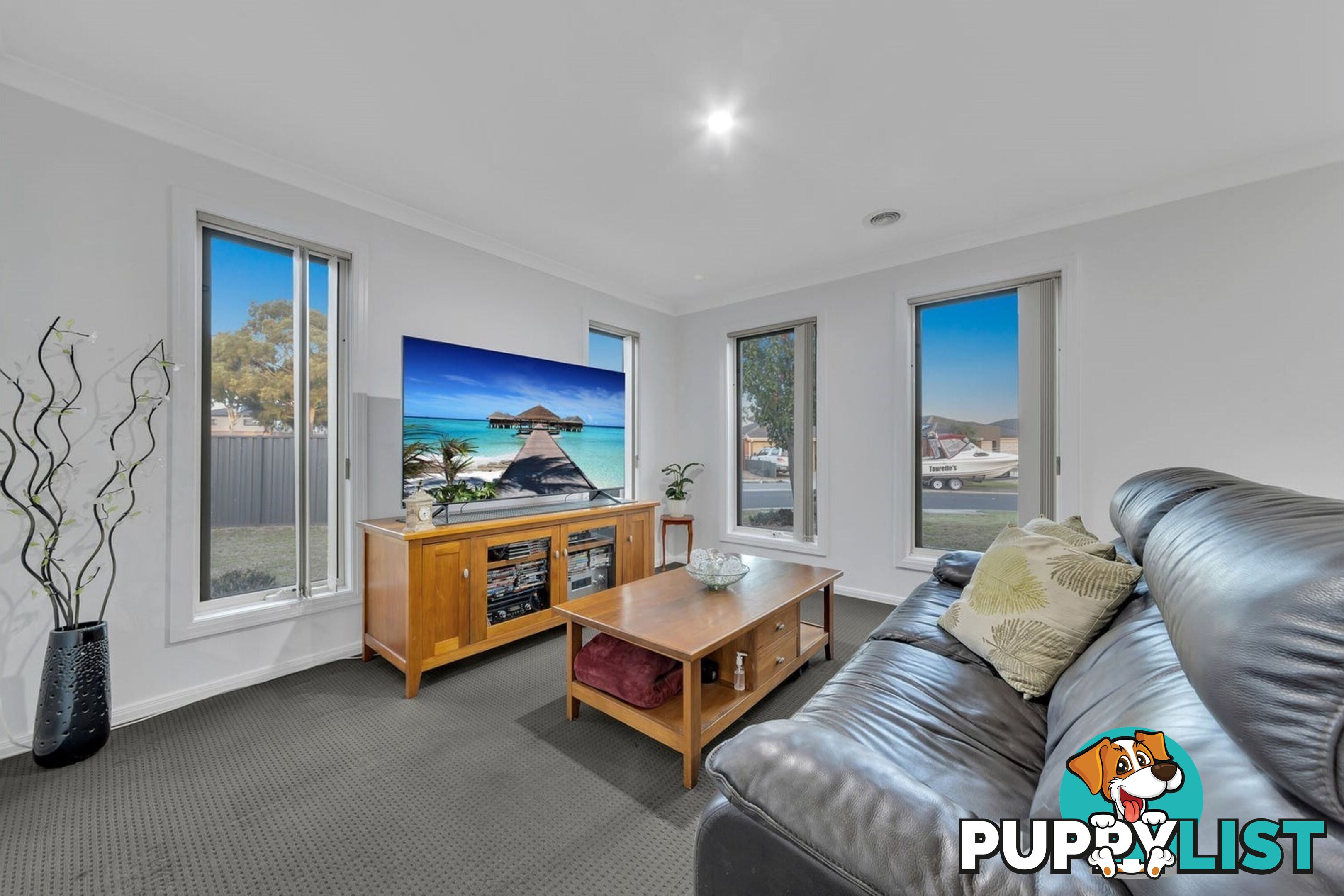 18 Carisbrook Circuit TRUGANINA VIC 3029