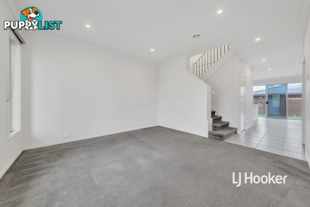 4 Broadbeach Circuit SANCTUARY LAKES VIC 3030