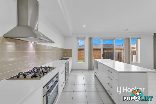 4 Broadbeach Circuit SANCTUARY LAKES VIC 3030
