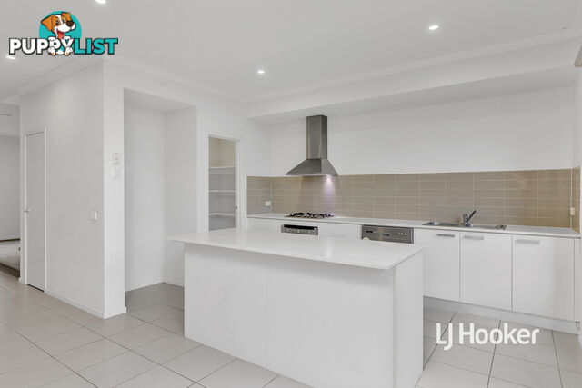 4 Broadbeach Circuit SANCTUARY LAKES VIC 3030