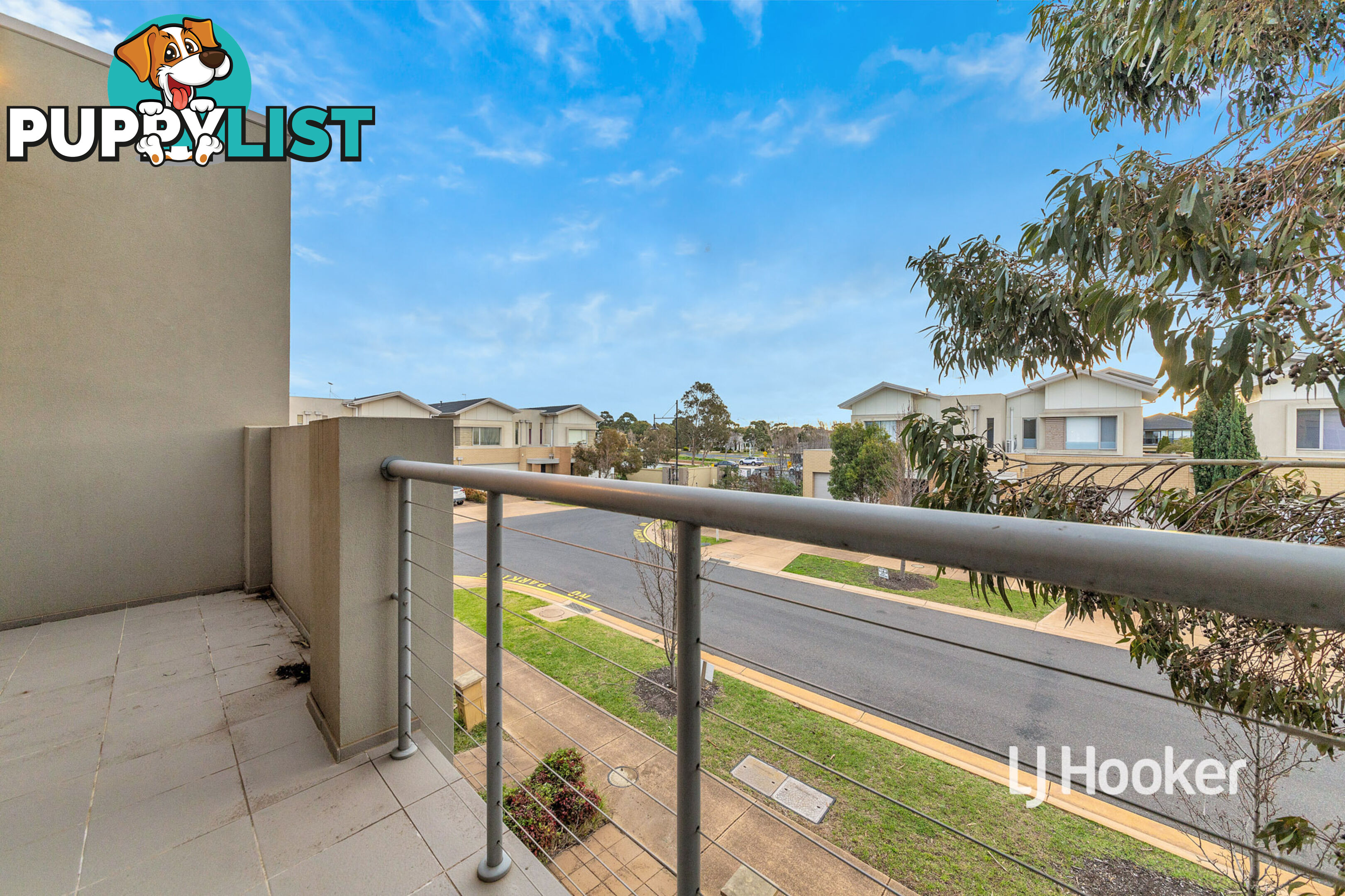 4 Broadbeach Circuit SANCTUARY LAKES VIC 3030