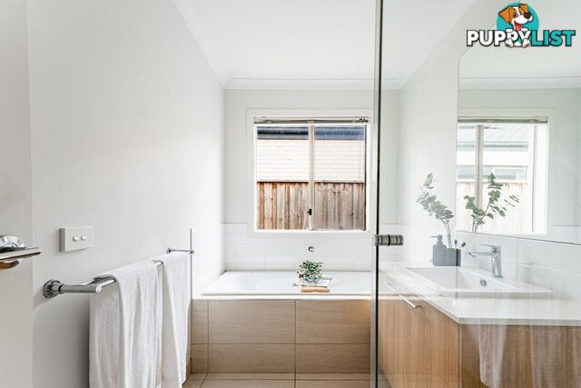 37 Taworri Crescent WERRIBEE VIC 3030