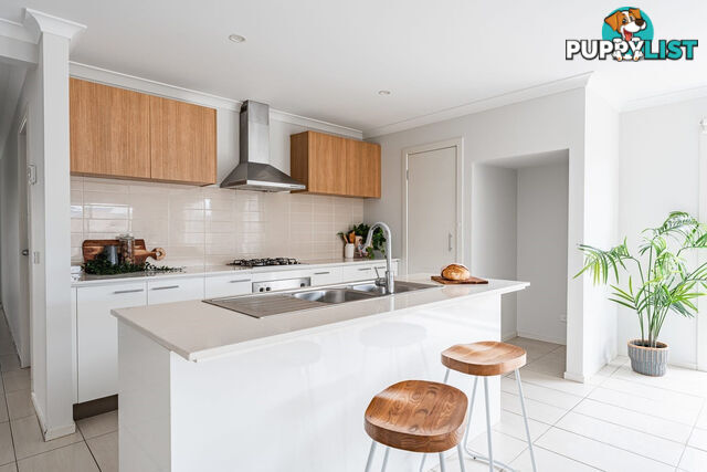 37 Taworri Crescent WERRIBEE VIC 3030