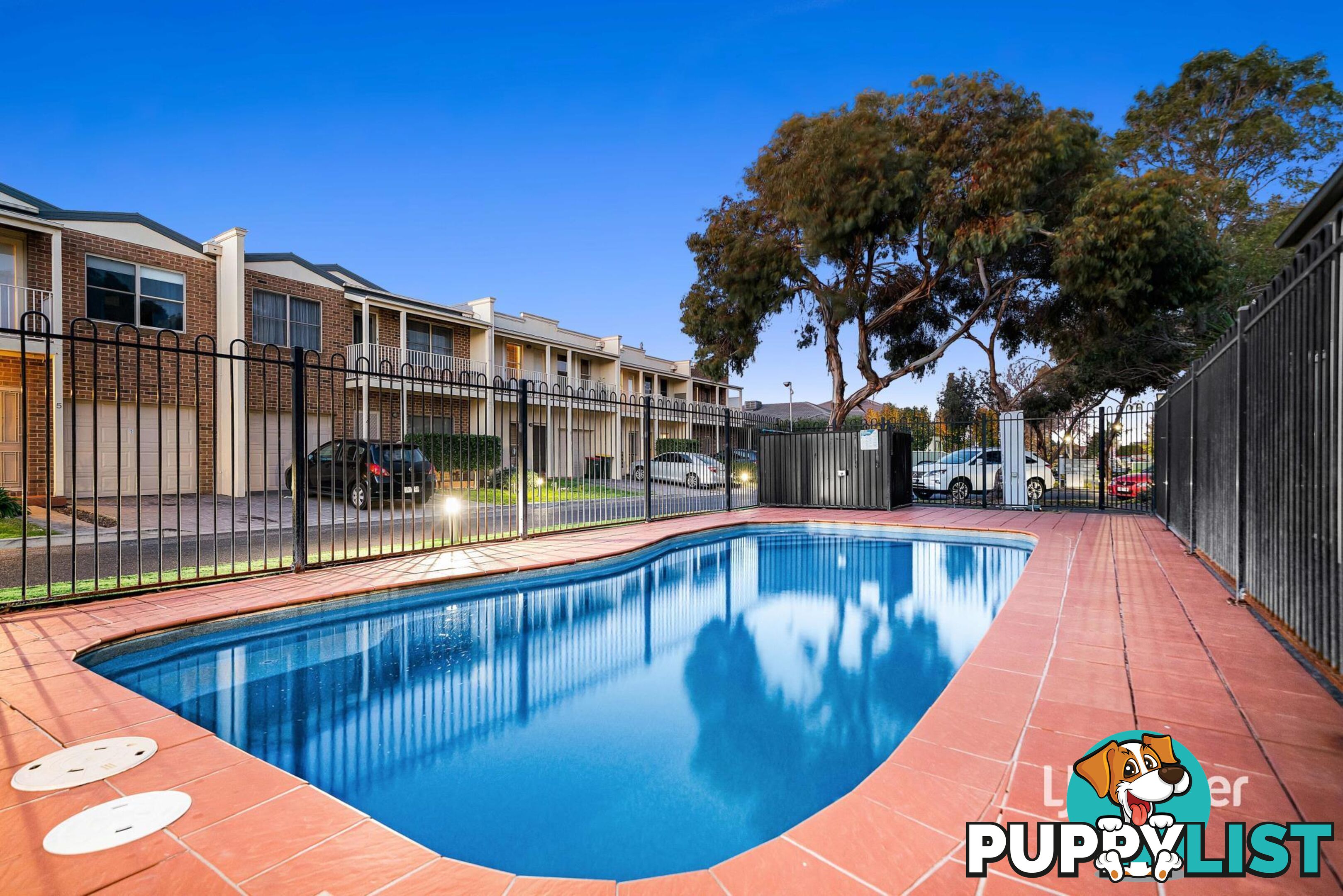 13/14 Mickleton Grove POINT COOK VIC 3030