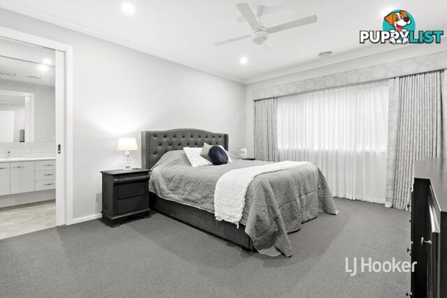 19 Eaglemont Way WERRIBEE VIC 3030